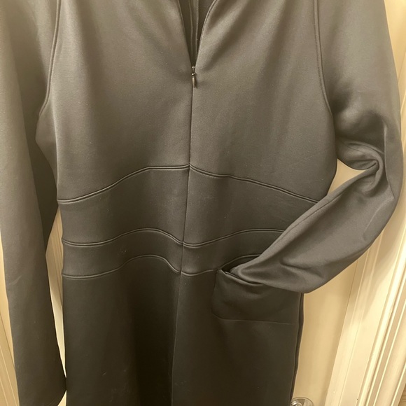 ATHLETA Black Dress Med, long sleeve. Sculpted waistline accent, 1/4 zip front. - Picture 3 of 10